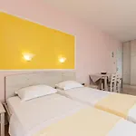 Annita's Village Apart-hotel 3*