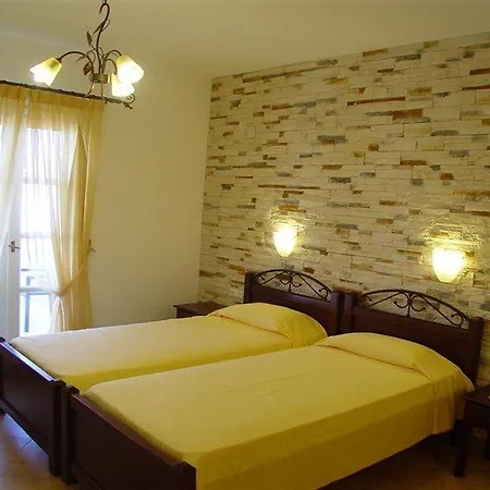 Annita's Village Aparthotel 3*