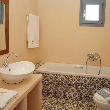 Aparthotel Annita's Village 3*