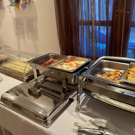 Annita's Village Aparthotel