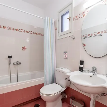 Annita's Village Aparthotel 3*