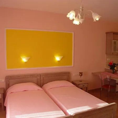 Annita's Village 3*